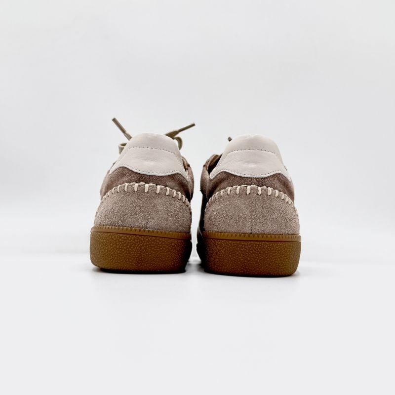 Zamszowe sneakersy damskie - Kakao