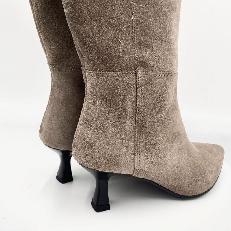 kozaki-damskie-szare-zamszowe-the-new-world-xl (3).jpg