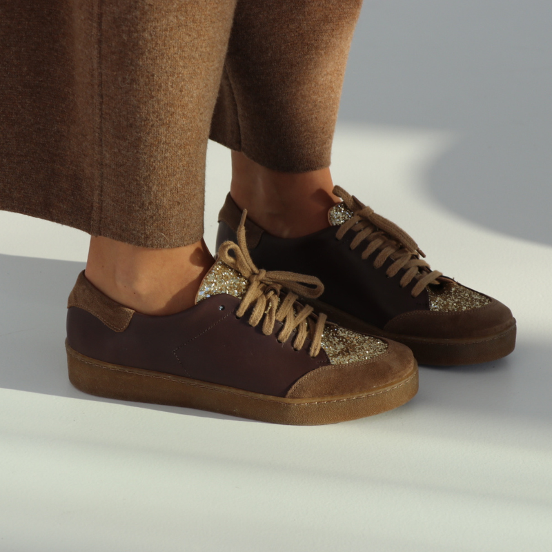 brazowe-sneakersy-z-brokatem-love-yourself(9).png