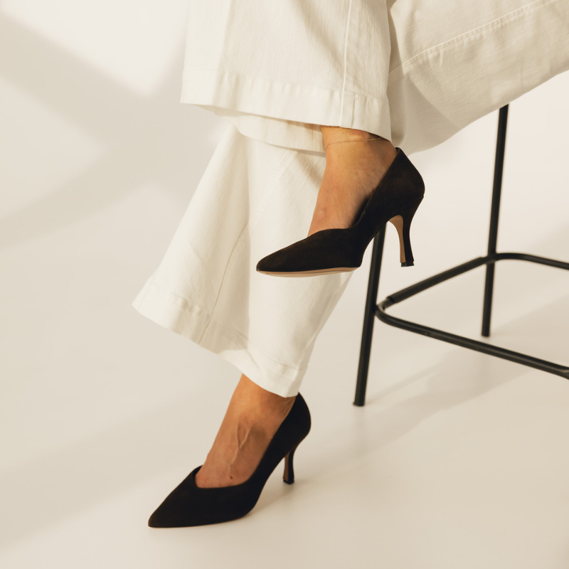 Zamszowe szpilki damskie brązowe - All Night-3.png