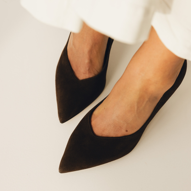 Zamszowe szpilki damskie brązowe - All Night-4.png