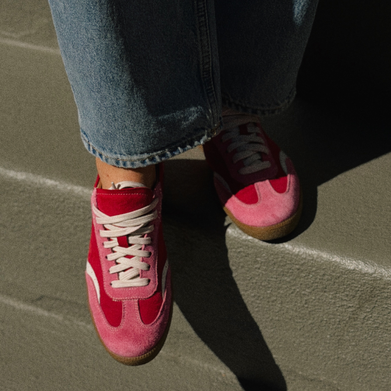 zamszowe-sneakersy-damskie-rabarbar-edycja-limitowana-3.png