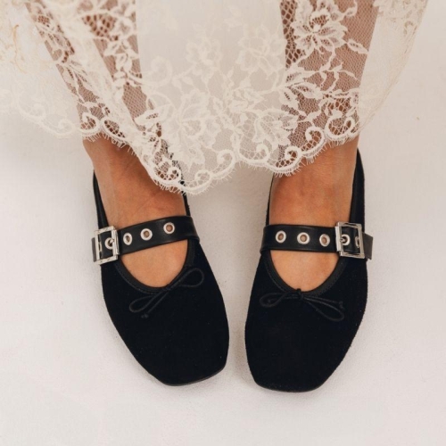 Zamszowe baleriny z klamrą - Lady Charm