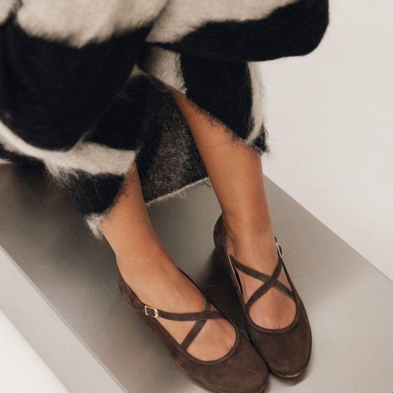 Zamszowe baleriny damskie - Cozy Straps